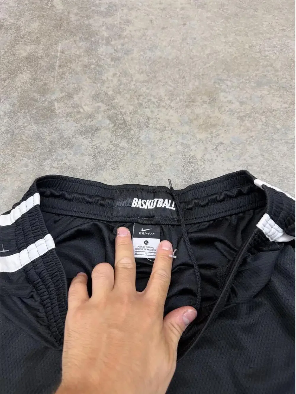 vintage nike black and white small swoosh mesh basketball gym shorts size xl